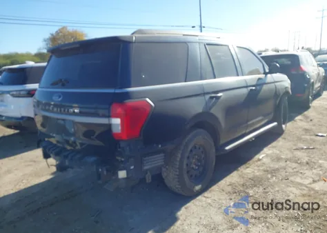 2024 Ford Expedition Xlt z USA, uszkodzony, nr VIN 1FMJU1J85REA43120